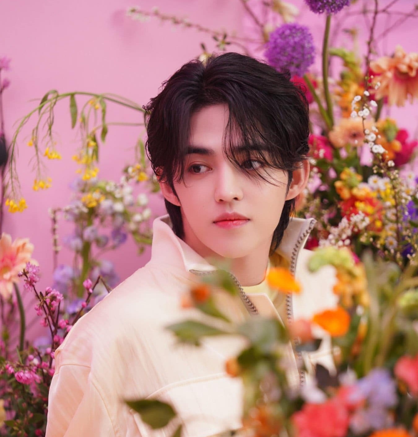 Akibat Cidera Lutut Saat Syuting, S.COUPS SEVENTEEN Umumkan Absen Dari Kegiatan Grup Untuk Sementara.